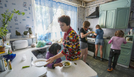 Россияне назвали главные ожидания от материнского капитала