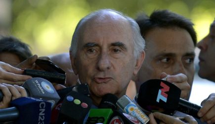 Бывший президент Аргентины умер на 82-м году жизни