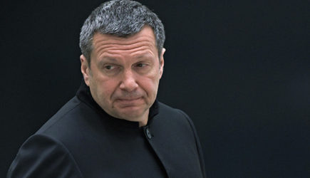 Соловьев оправдался за вид на жительство в Италии