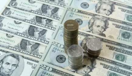 Уже в августе: доллар взлетит из-за санкций
