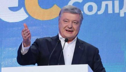 Проигрыш: Зеленский уступил Порошенко