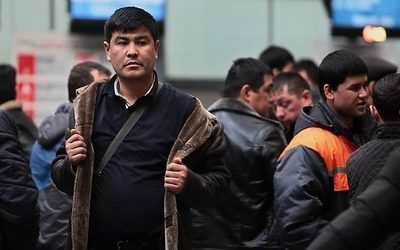 Почему в РФ резко увеличилось число мигрантов