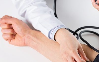 Медики рассказали о неочевидной причине инфарктов и инсультов