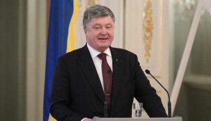 Появились подробности бегства Порошенко