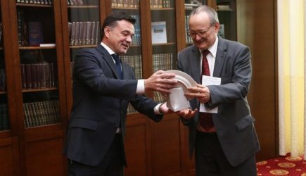 Воробьев пообещал поддержку французским сыроварам