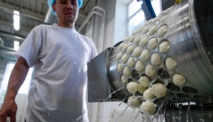 Власти Подмосковья раскрыли производственную мощность &laquo;Сырной долины&raquo;