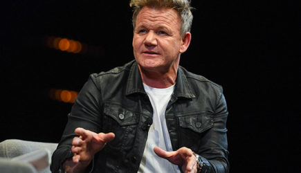 Гордон Рамзи ответил на шквал критики из-за поедания морских свинок