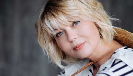 Что напялила на себя Меньшова: зрители так и прыснули