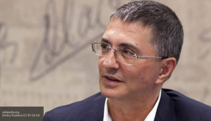 Доктор Мясников высказался о «загадочной тенденции» смертей Фриске и Началовой