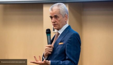 Онищенко раскритиковал врача, заявившего о возможном скачке смертности от рака в РФ