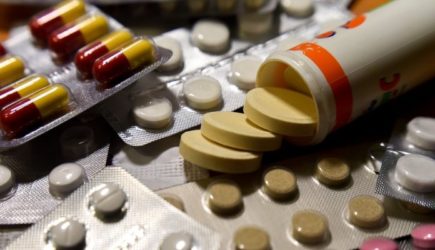 Минздрав обсуждает бесплатную выдачу лекарств по назначению врача