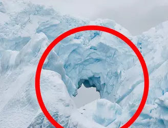 Рассмотрев этот айсберг девушка закричала от ужаса: мороз по коже