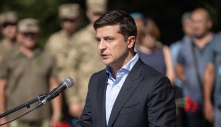 Обещания Зеленского украинцам исполнит Путин