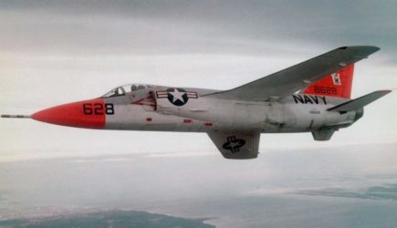 Укус скорпиона: летчик США расстрелял себя сам