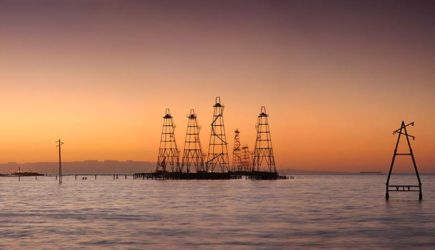 В Москве нашли виновника обвала цен на нефть