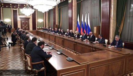 Правительство РФ поручило организовать единовременный вывоз россиян из Украины