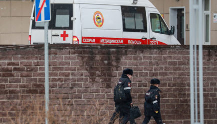 Полиция Петербурга пообещала &laquo;творчески и жестко&raquo; наказывать нарушителей изоляции