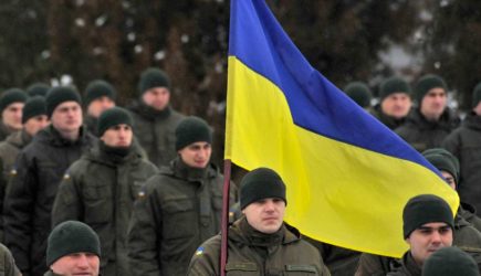 Киев отказался от особого статуса Донбасса