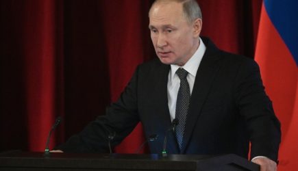 Кремль раскрыл тайну самолета с медоборудованием для американцев