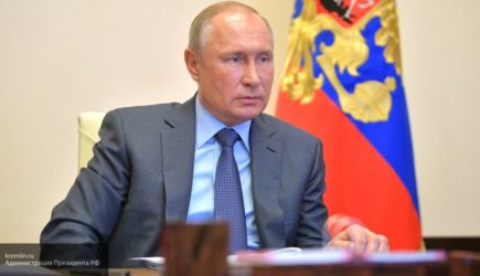 Путин поручил МИД РФ организовать взаимодействие с другими странами для борьбы с COVID-19