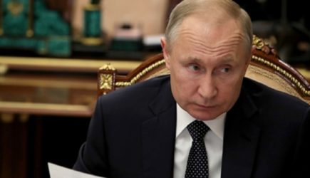 Путину — объявить об отмене пенсионной реформы: Хазин о ближайших планах президента