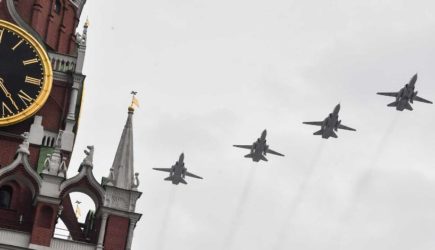 75 лет без войны: Первый Парад Победы без зрителей. LIVE