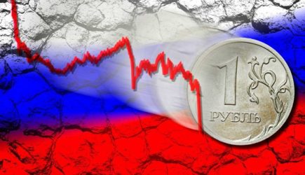 Исторический обвал рынка нефти грозит сокрушить российскую экономику и рубль