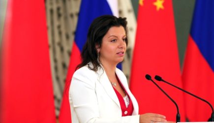 «Коронавирус уничтожил Москву!» Симоньян показала «всё, что нужно знать об американских медиа»