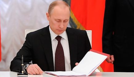 Решена судьба тех, кому за 70 лет: Путин подписал важный документ