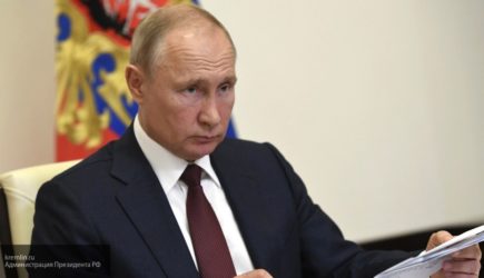 Путин отчитал губернатора Усса за доклад о ЧП в Норильске