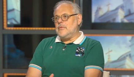 Три вывода Хазина о бунте в России, свержении Путина и грабеже русских