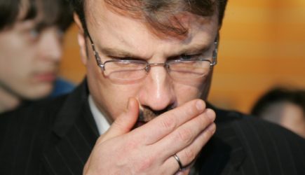 «Хоть по 30 рублей, а забрать у пенсионеров надо»: Жадность Сбера возмутила жителей России