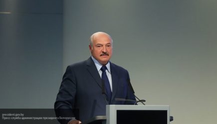 Лукашенко провел совещание по дальнейшей работе кабмина Белоруссии