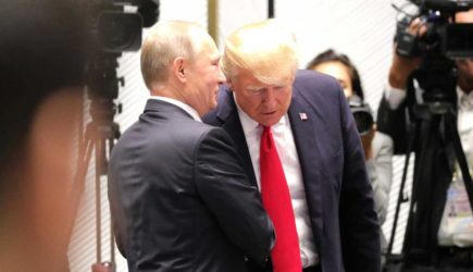 &#171;Это унизительно&#187;: Трампа назвали покорным Путину