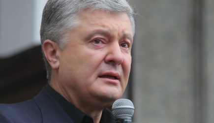 Россия ввела санкции против Порошенко