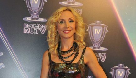 Ноги были в крови: дочери Пугачевой пришлось работать 12 часов подряд