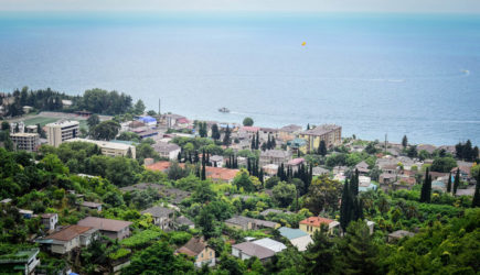 «Какое же это позорище»: Жительница Москвы решила отдохнуть в Абхазии и горько пожалела