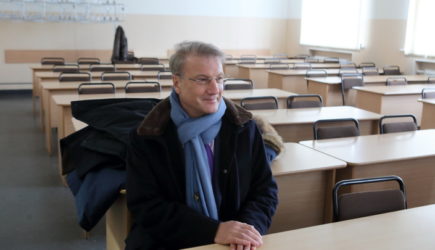 «Греф начал орать чуть ли не благим матом»: Схема двойного заработка на людях раскрыта