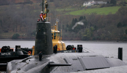 Под угрозой миллионы людей: ЧП на британской ядерной подлодке