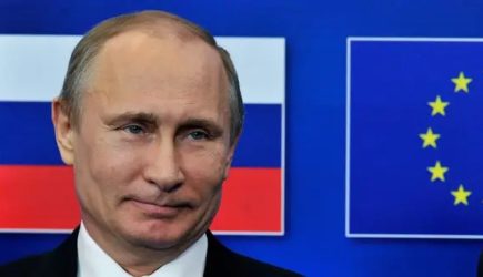 Политтехнолог: Запад готовит России белорусский сценарий