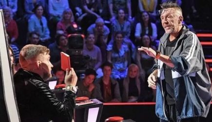 Шнуров сильно повздорил с Бастой на шоу &laquo;Голос&raquo;