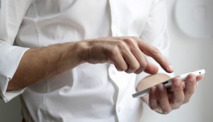 Эксперт рассказал, как узнать о скорой &laquo;смерти&raquo; смартфона