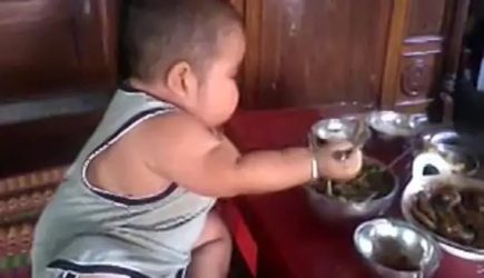 Восьмилетняя девочка до смерти закормила полуторагодовалого брата в Дзержинске