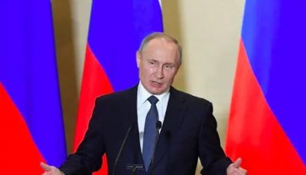 Путин раскритиковал лозунг «Россия для русских»