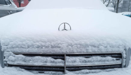 Утонувшие в снегу американцы забыли о спеси: «Наши любимые русские!»