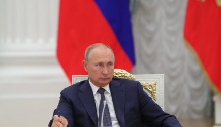 Разговор состоится, но не с Байденом: Стала известна реакция американцев на предложение Путина