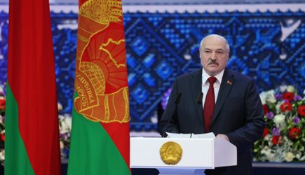 Лукашенко рассказал про «дворец» в белорусской деревне