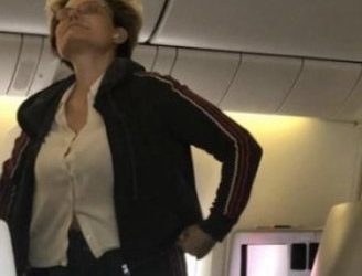 Позорище: как ведут себя звезды в аэропортах