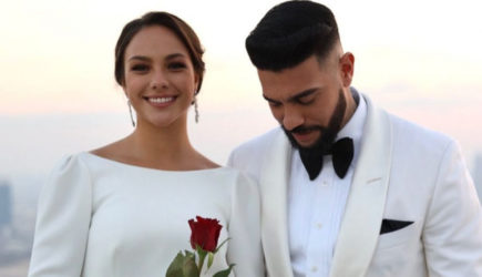 &laquo;Лежит рядом&raquo;: Сафарова намекнула на воссоединение с Тимати