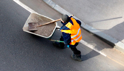 Мигранты на тропе войны. Дошло до атаки на ветерана
